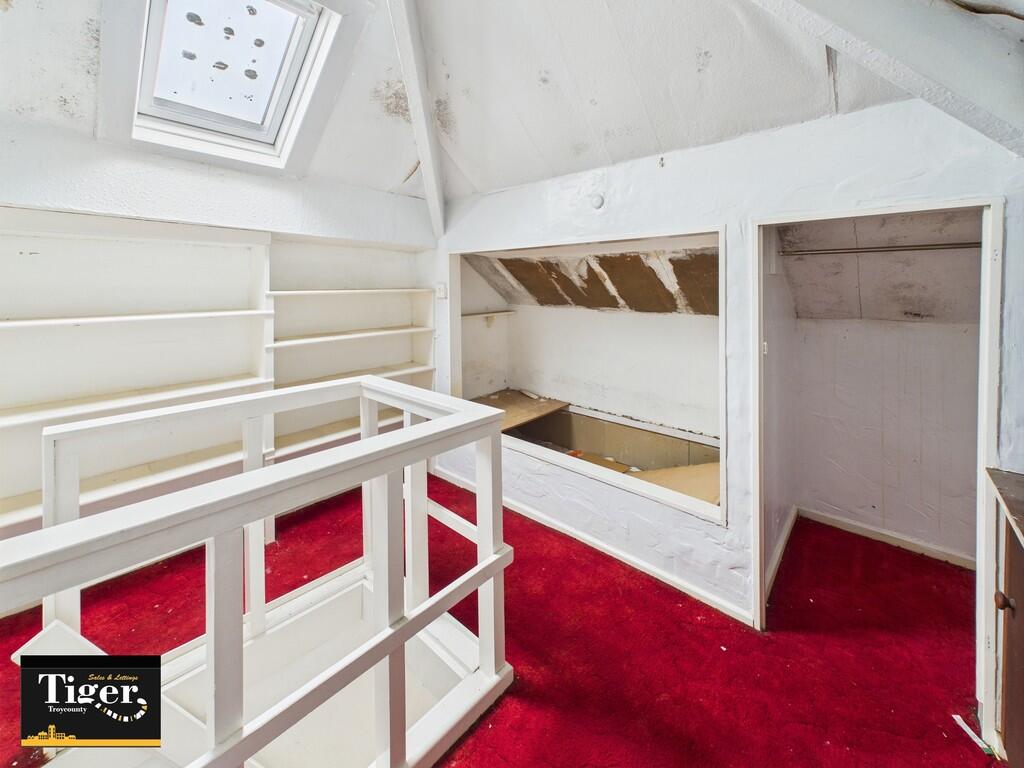 CAM02176G0-PR0645...