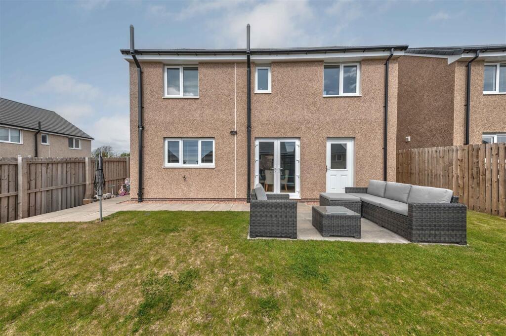 25 Selfridge Crescent Carnoustie-22.JPG