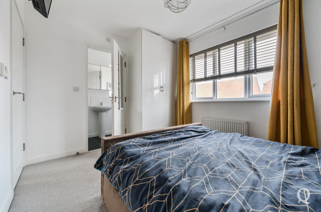 4fa69477-534c-427...