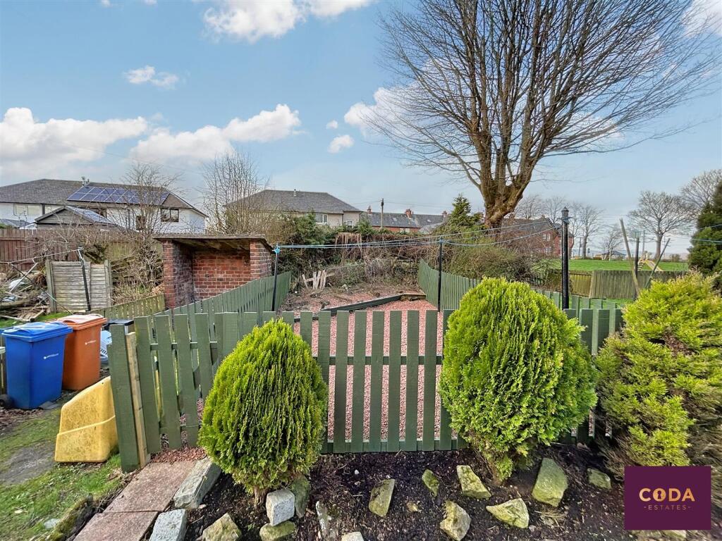 Garden 3.jpg
