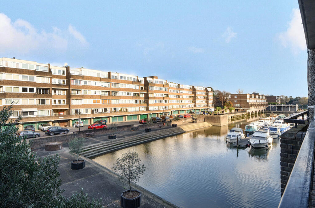 1384636-4-6925985...