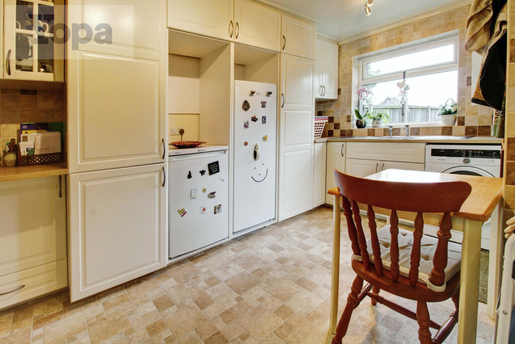 965e28dc-Kitchen 201a
