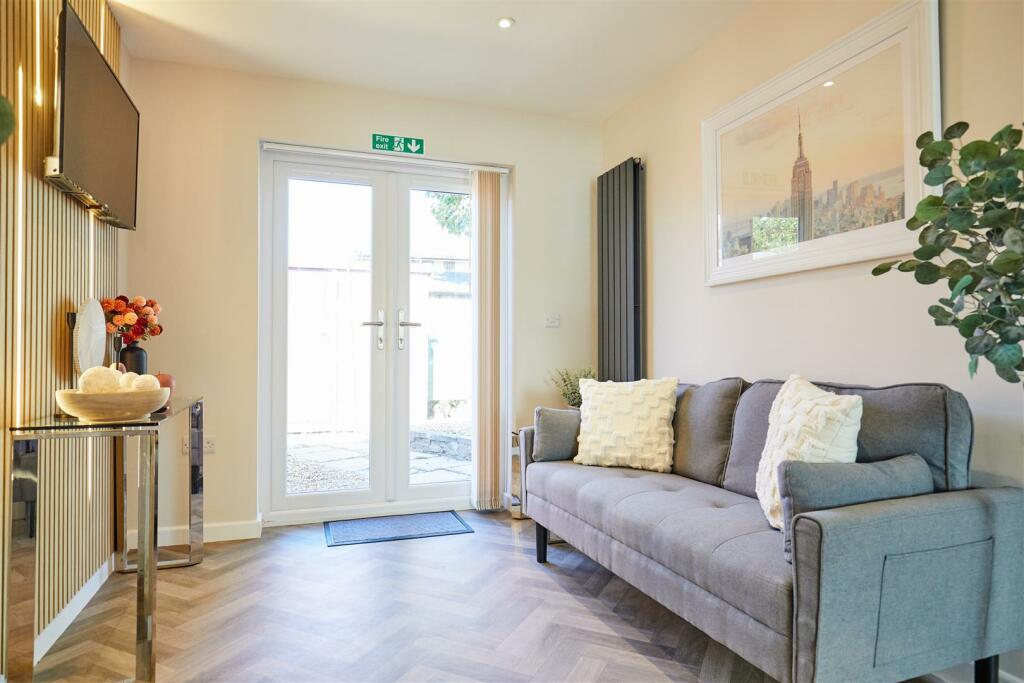 32 Sumpter Road 9.jpg