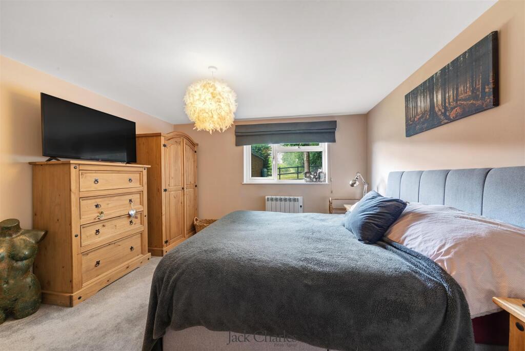 Curtis Stables 4.jpg