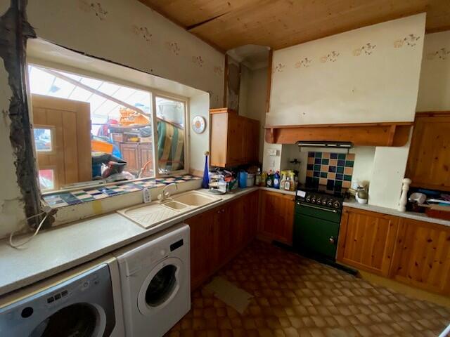 KITCHEN T202506131635.jpg