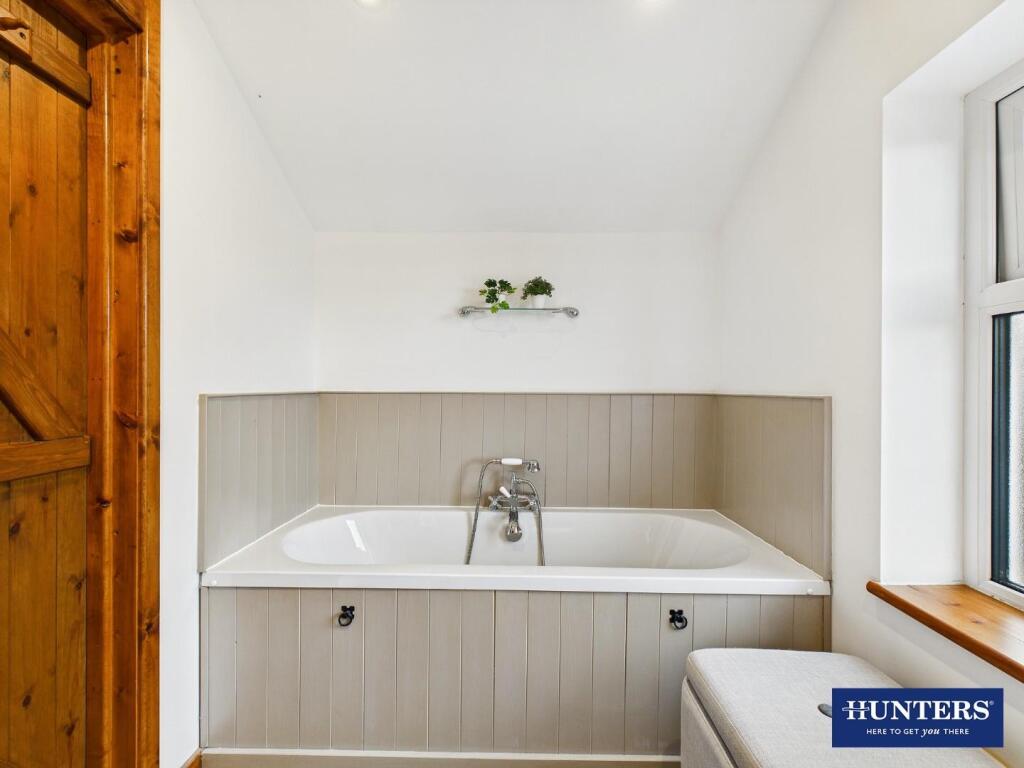 Master En-Suite