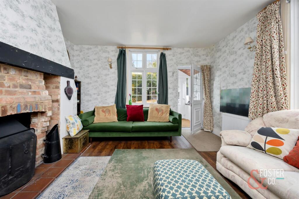 Cuckfield Lane, South Lodge-007.jpg