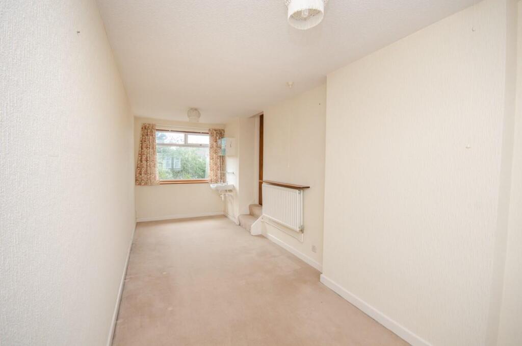 Bedroom 4 pic 2.jpg