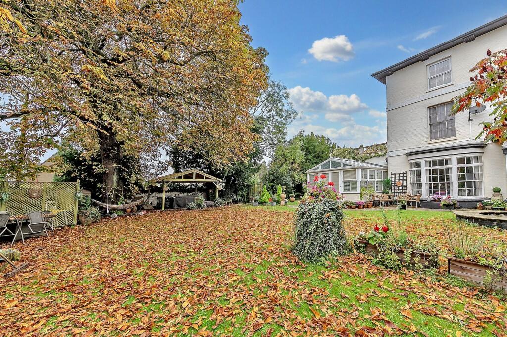 Communal garden