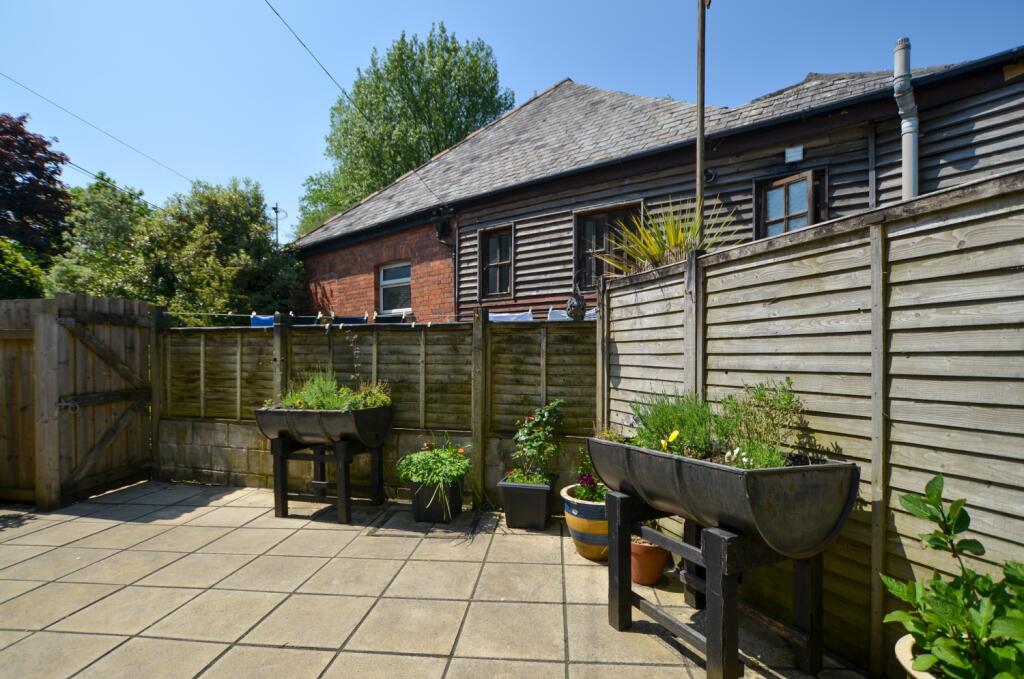 To Book A Viewing Call TPS Lostwithiel on 01208 87