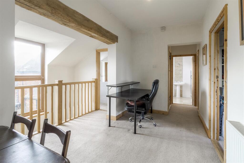 Hipsley Lane, Hurley