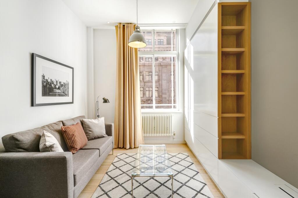 Crown Estate Flat...
