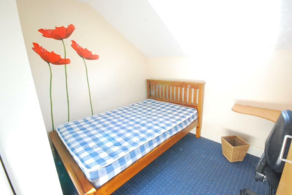 18 sunbury ave 11