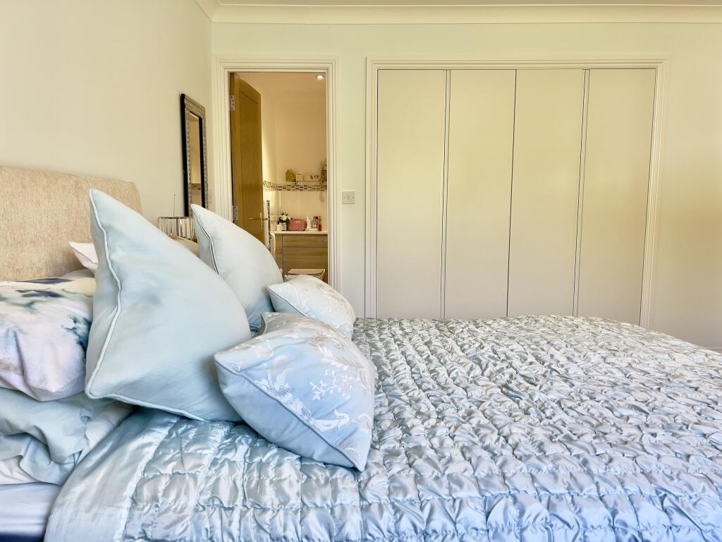 Principal bedroom