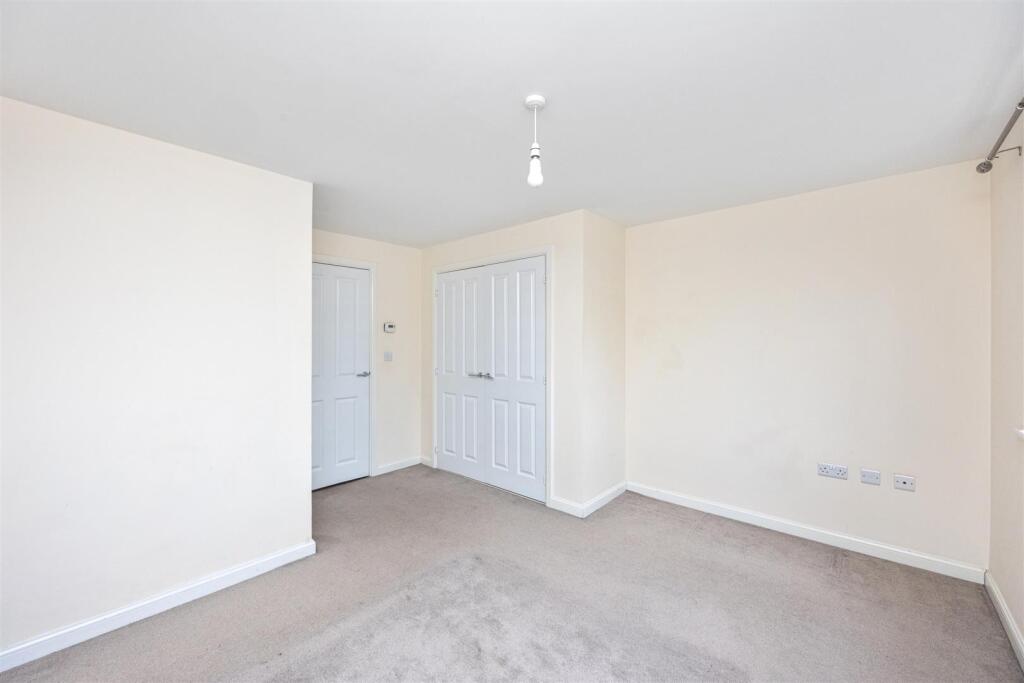 Principle bedroom