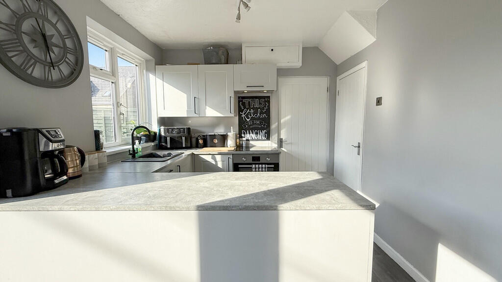 Kitchen/dining ro...