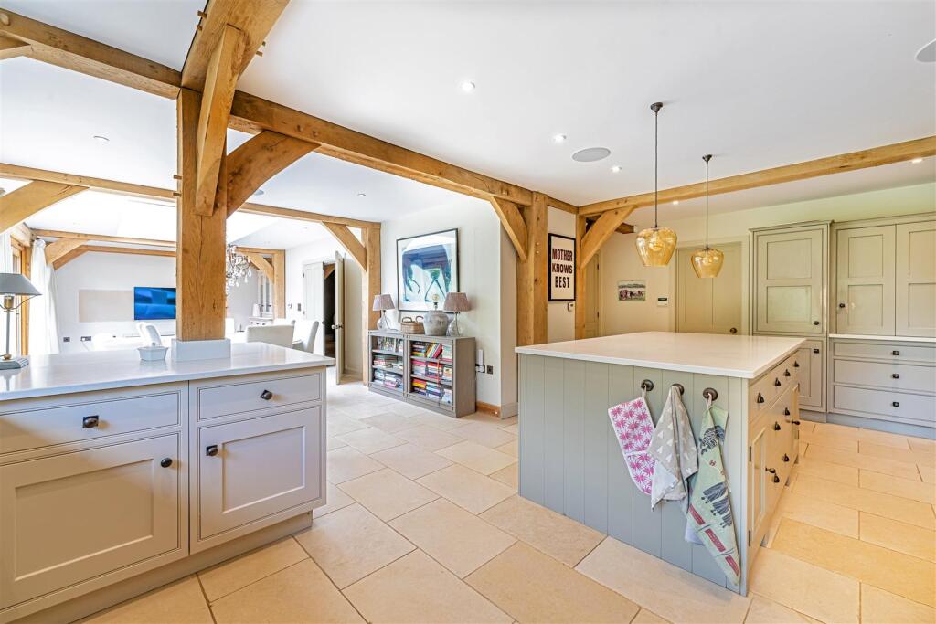 Roundless Cottage, High Button, GU8 6NR-105.jpg