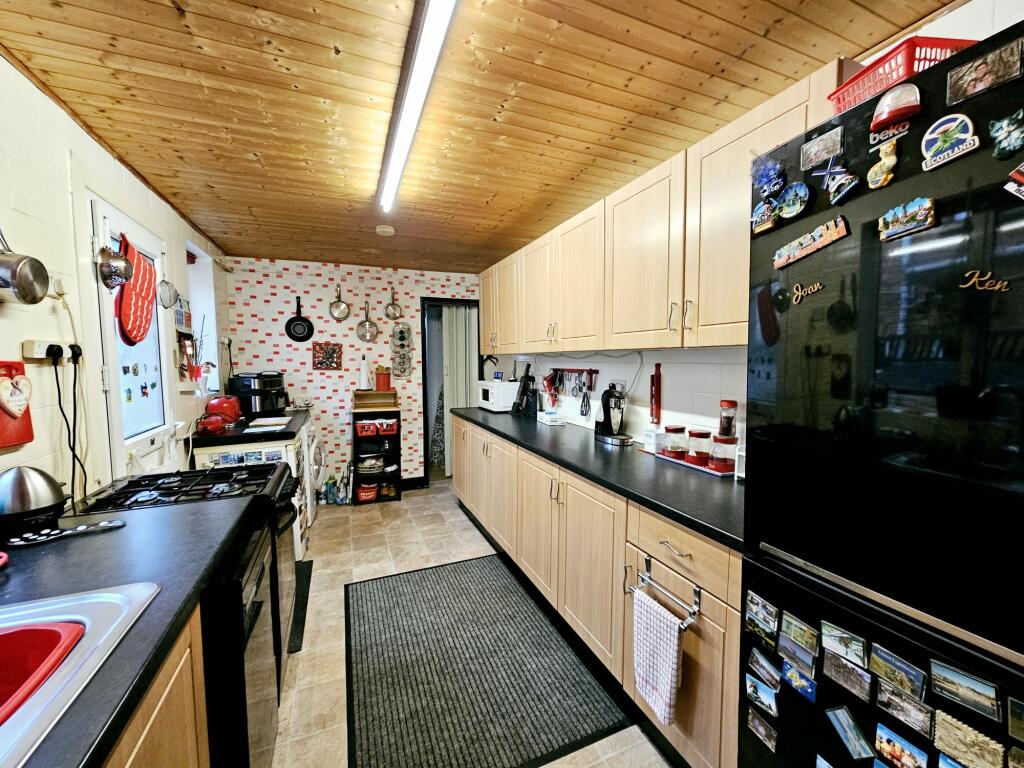 b7fefa62-45e4-4fc0-aa08-87d6945a948e