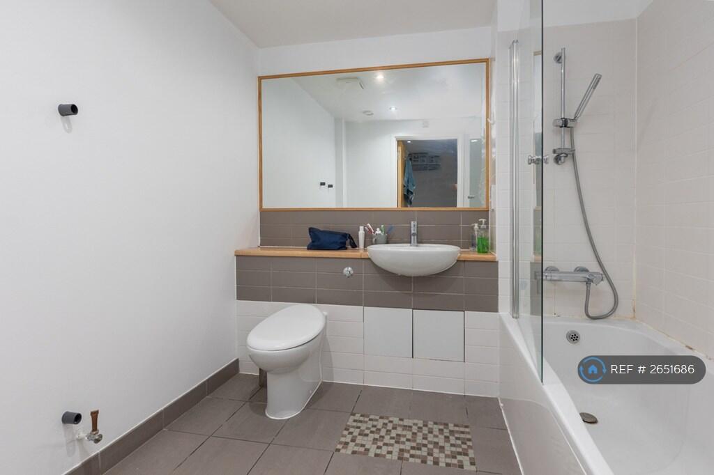 2nd Bathroom
