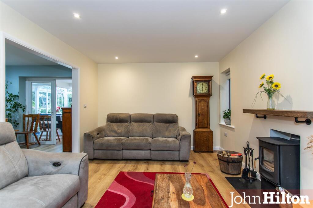 24 Gorham Avenue-28.jpg