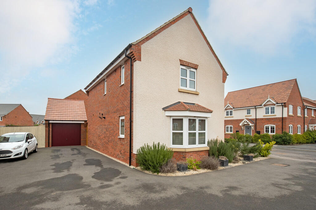 25 Ayrton Drive -...