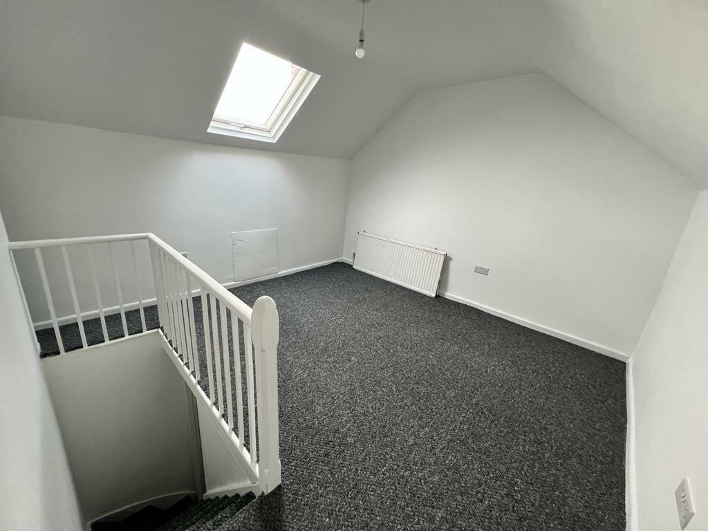Attic Room 2.jpeg