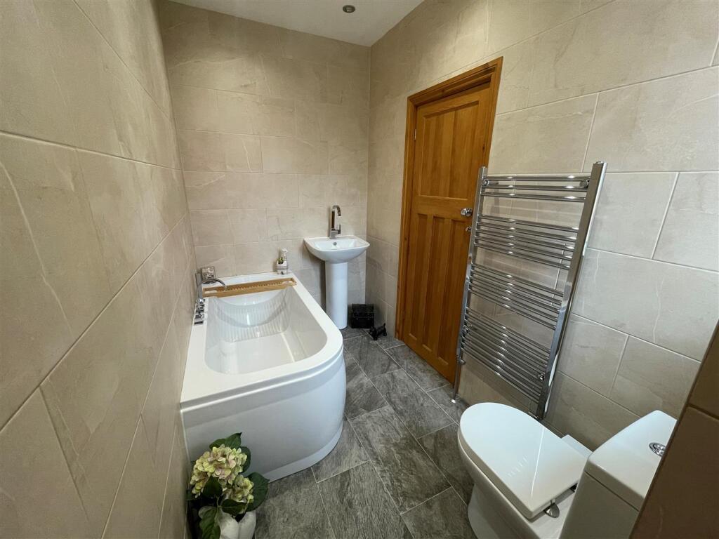 bathroom main.jpg