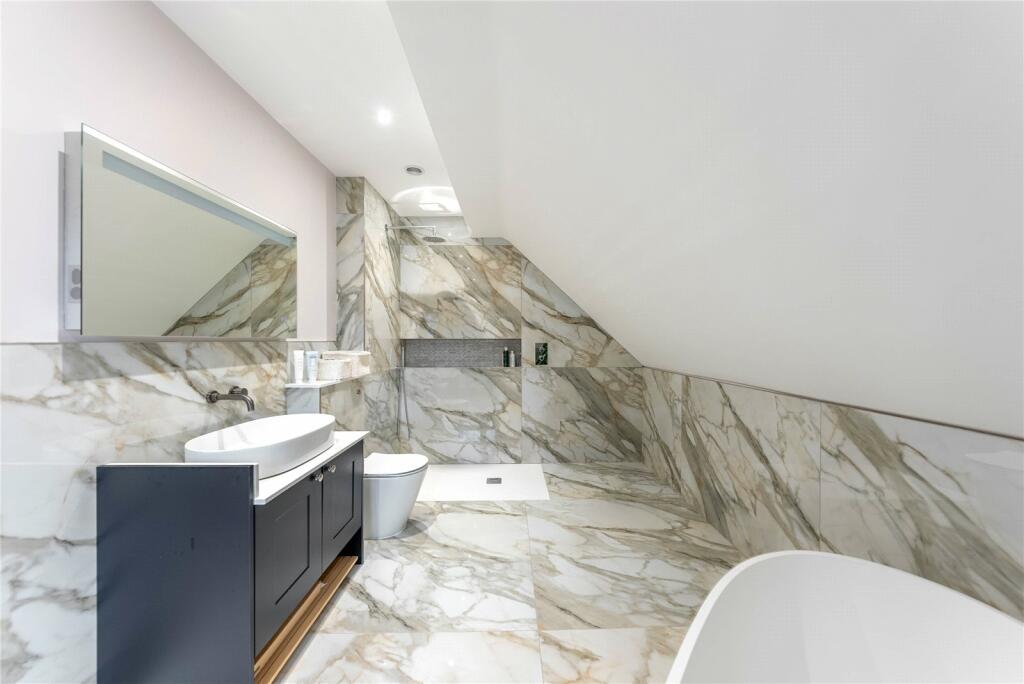 Guest Ensuite