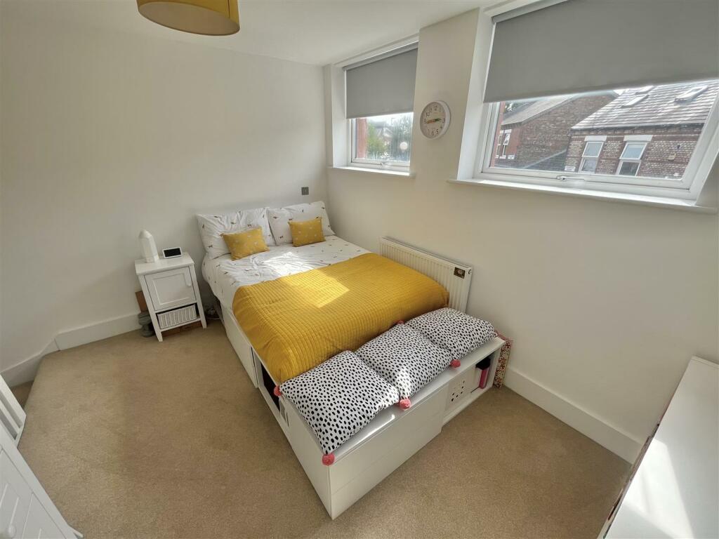 Bedroom 2 Aspect 2