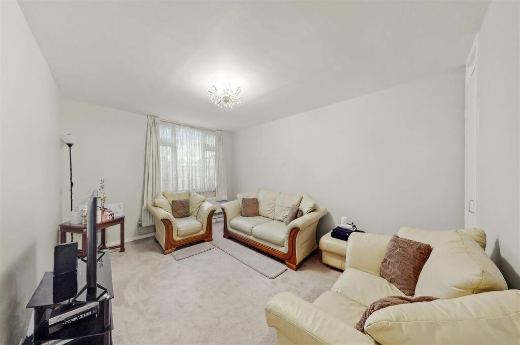 74 lansbury close  - fpNLNUAOuddfIEIivoTX.jpg