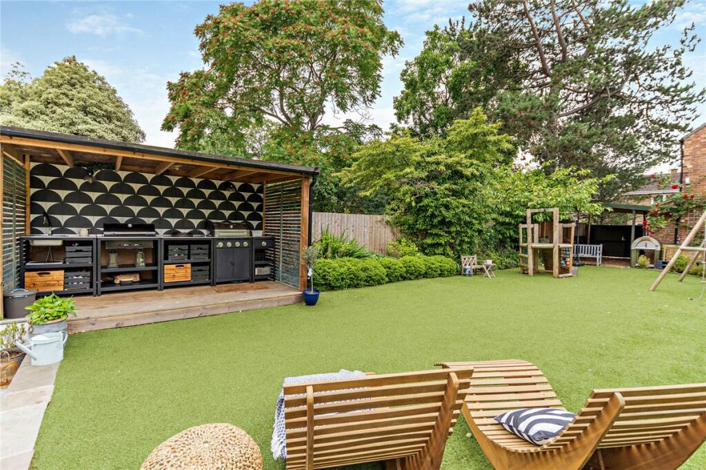 Outdoor Kitchen Area
