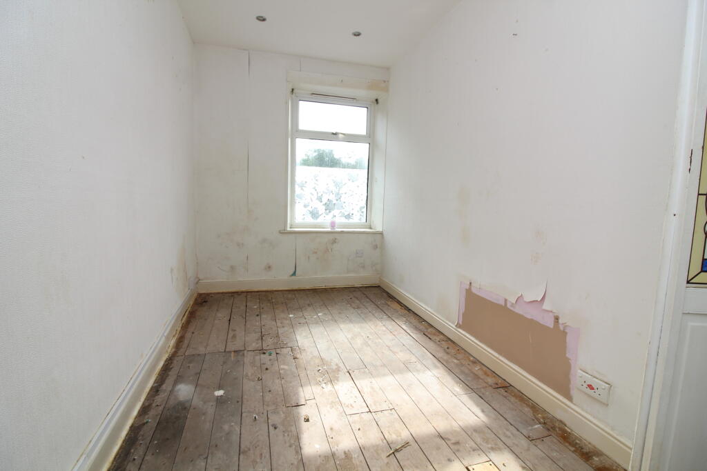 Bedroom 2 T202509291600.jpg