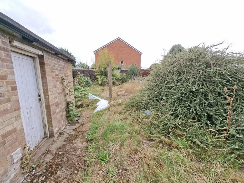 Waveney Way, Northampton