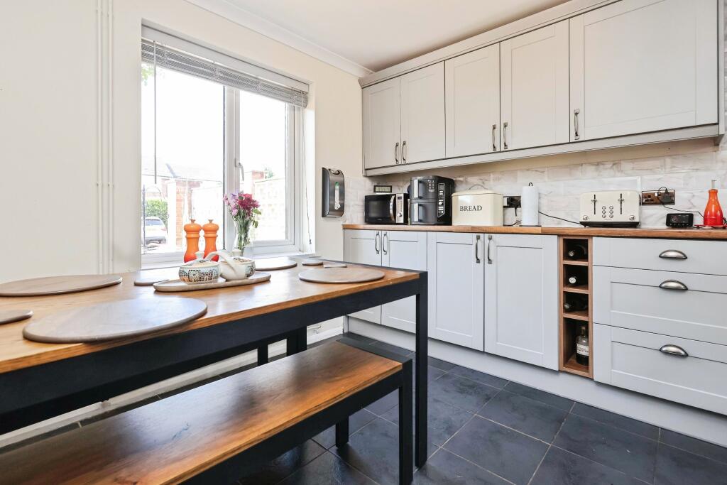 8temesideclosewr158ub-19