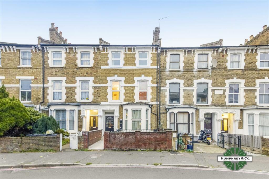 Flat C 74 Rectory Road -013.jpg