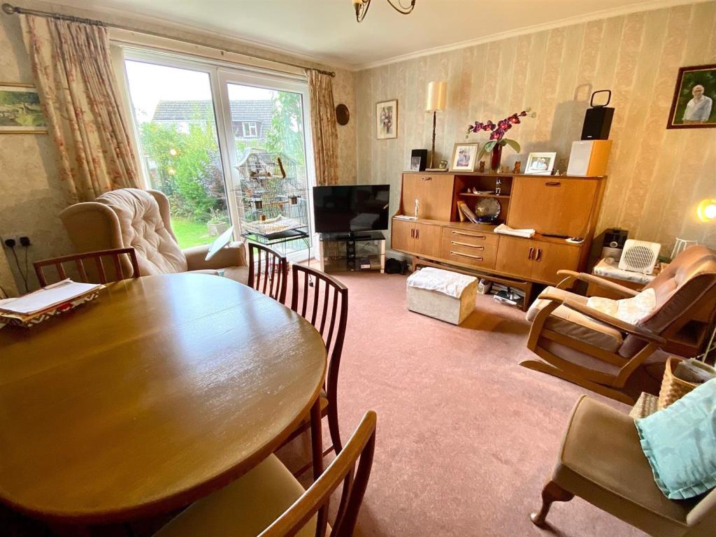 over hall park 17 dining room.jpg