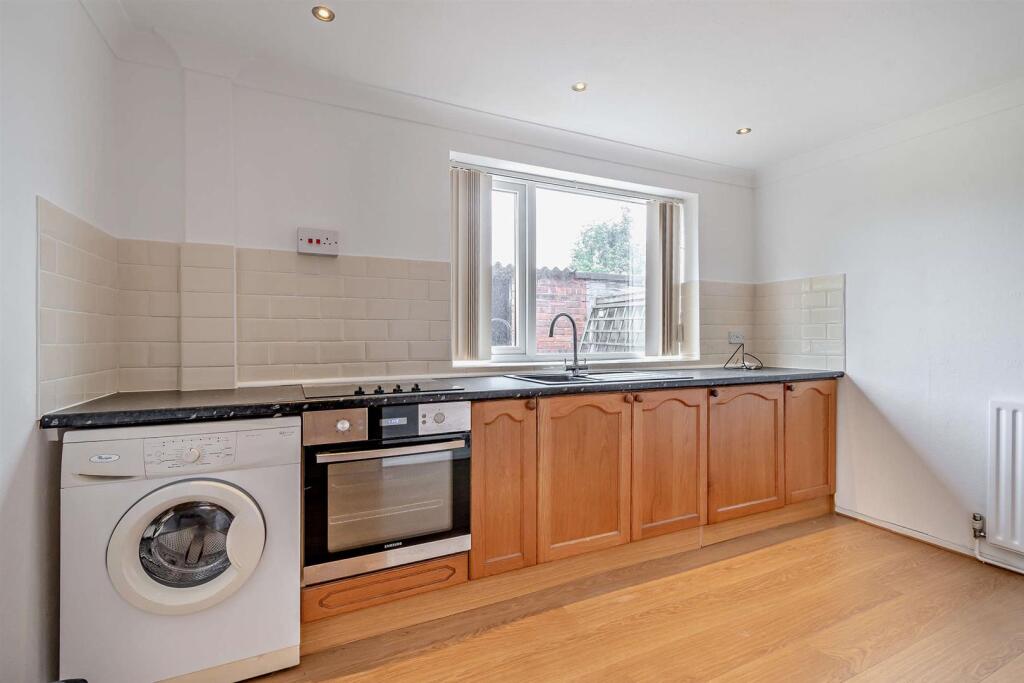 8660796-interior02-800.jpg