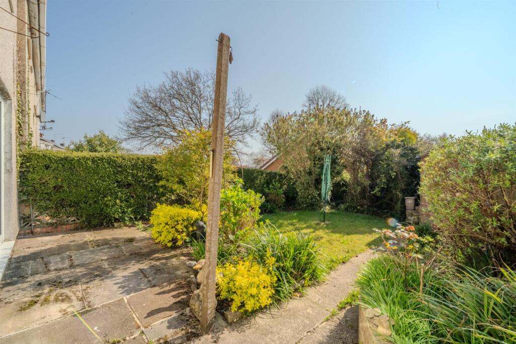 187 Henllys Way-20.jpg