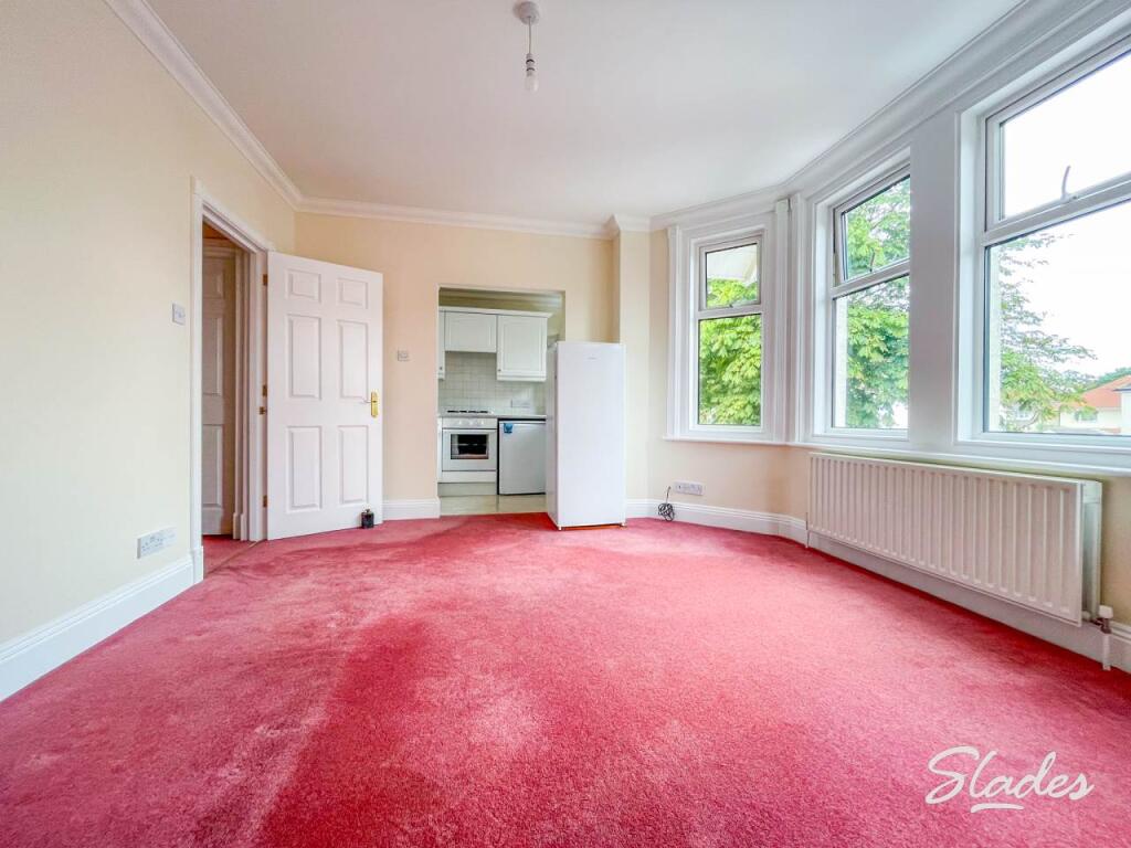 5 2 bracken lounge 2