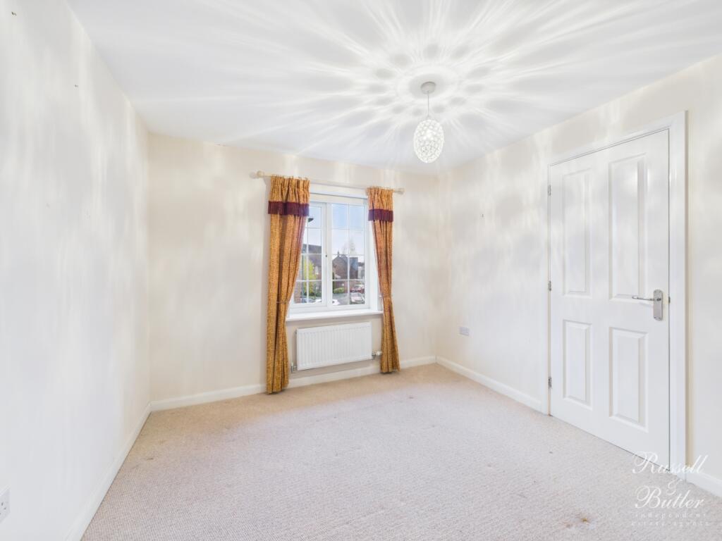 CAM02127G0-PR0366-STILL031