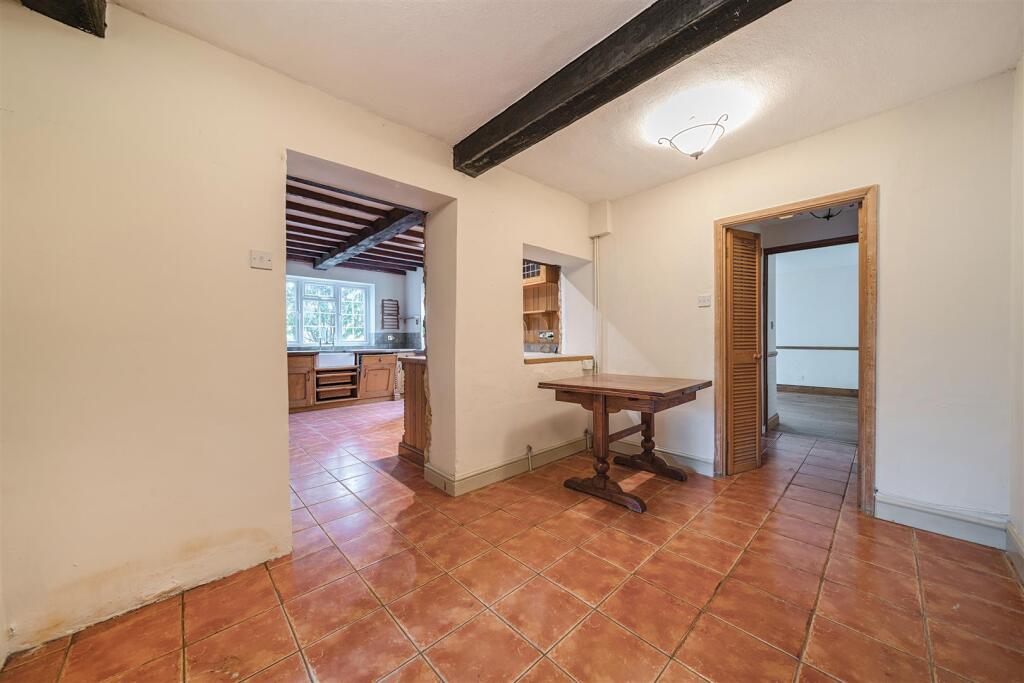Englenook, 20 High Street, Paulerspury (15).jpg