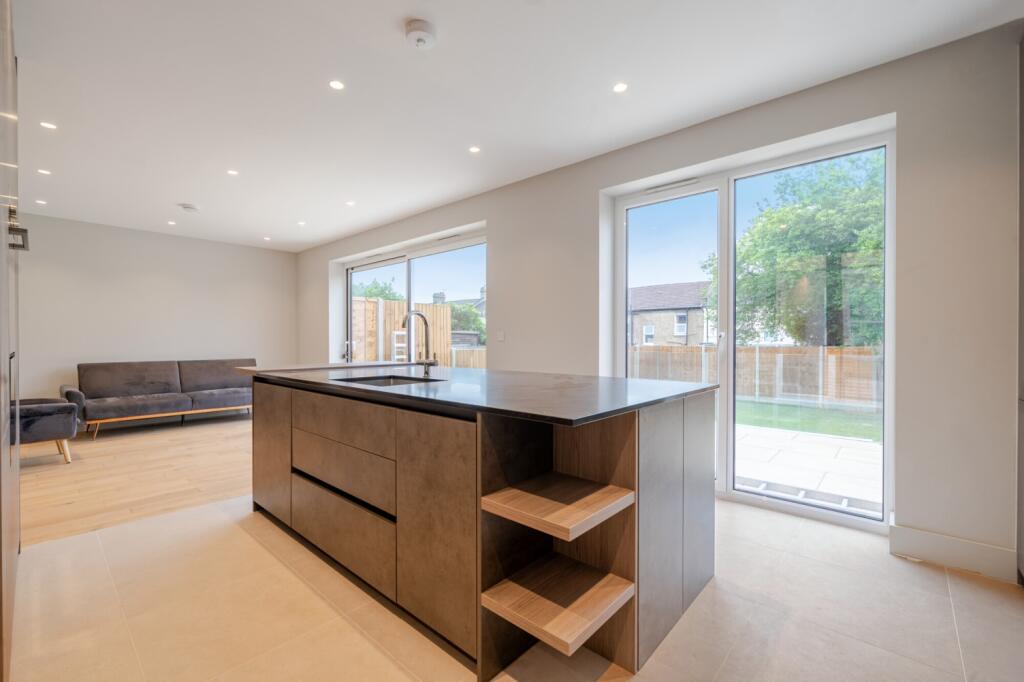 1288914-54-682648...