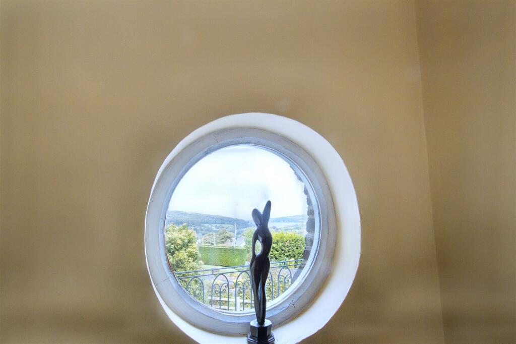 porthole