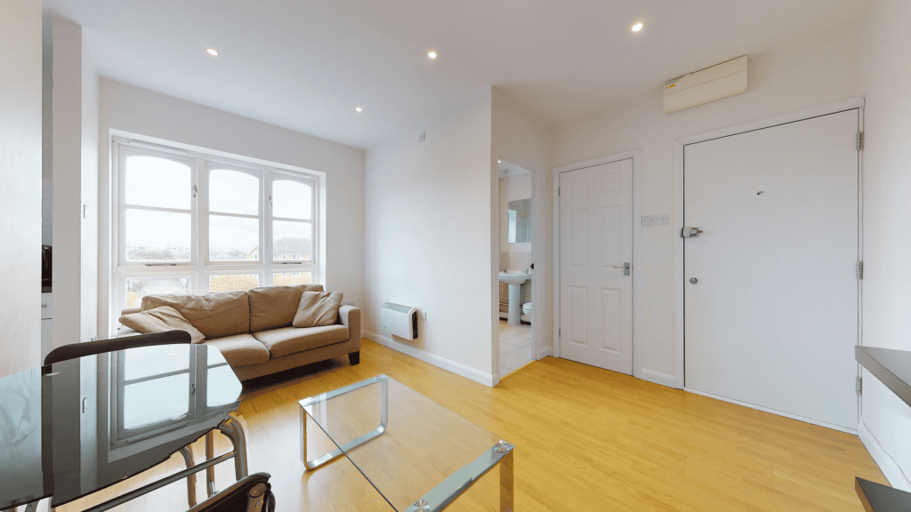 LIVINGROOM ONE