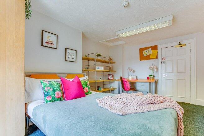 st-james-s-street-ng1-6fj-958838
