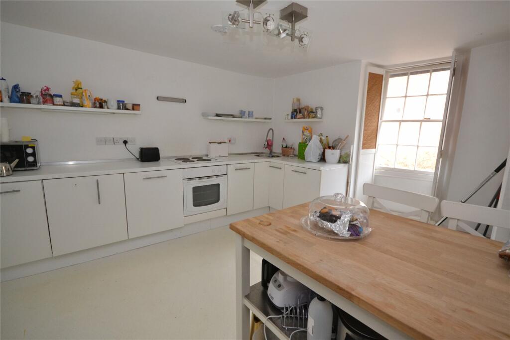 Kitchen/Breakfast Rm