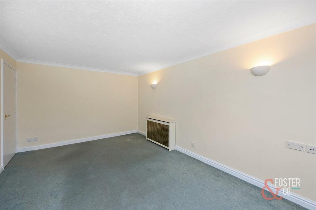 Amber Court_29_006.jpg