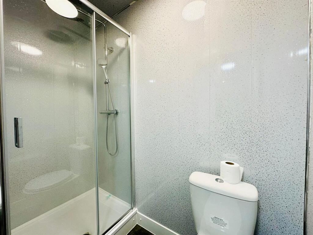 Bedroom 1 Ensuite