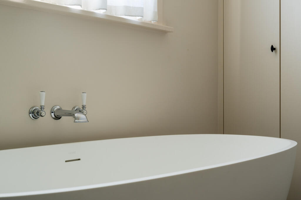 280670 - Greenwood Road, London E8 - high res -...