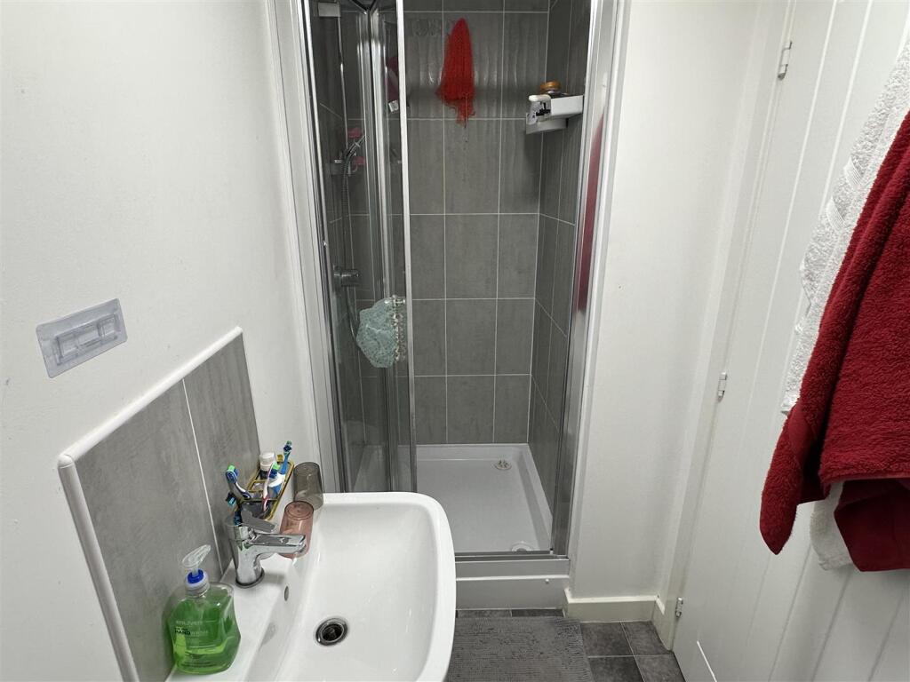 Bedroom One En-Suite